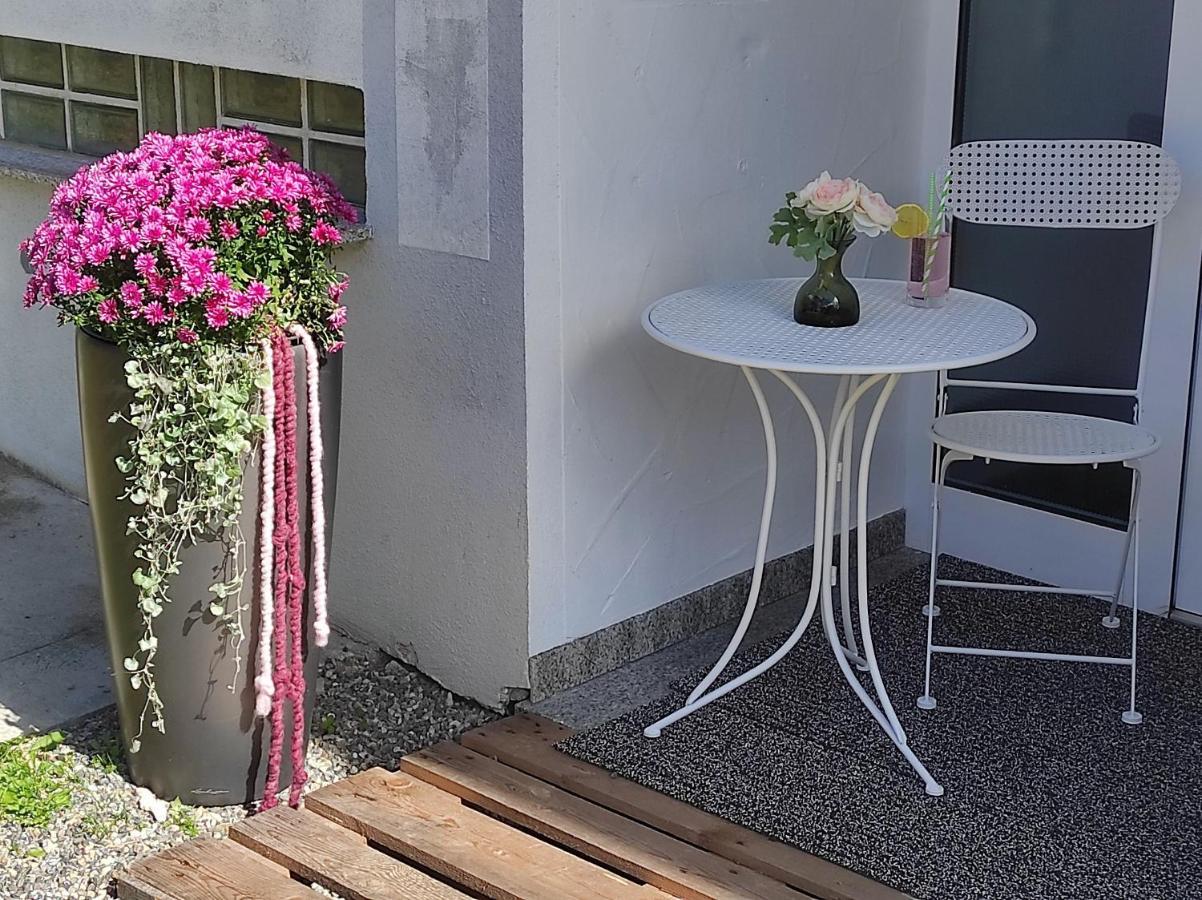 Ferienwohnung Am Hof Zwiefalten Exteriör bild